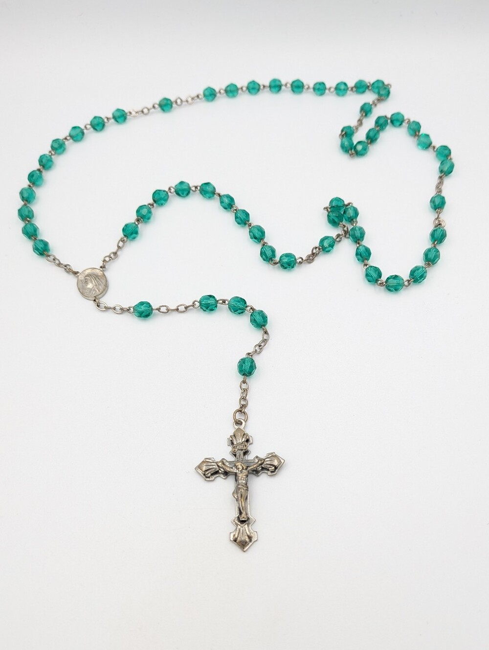 Vintage green beaded and silver tone rosary beads